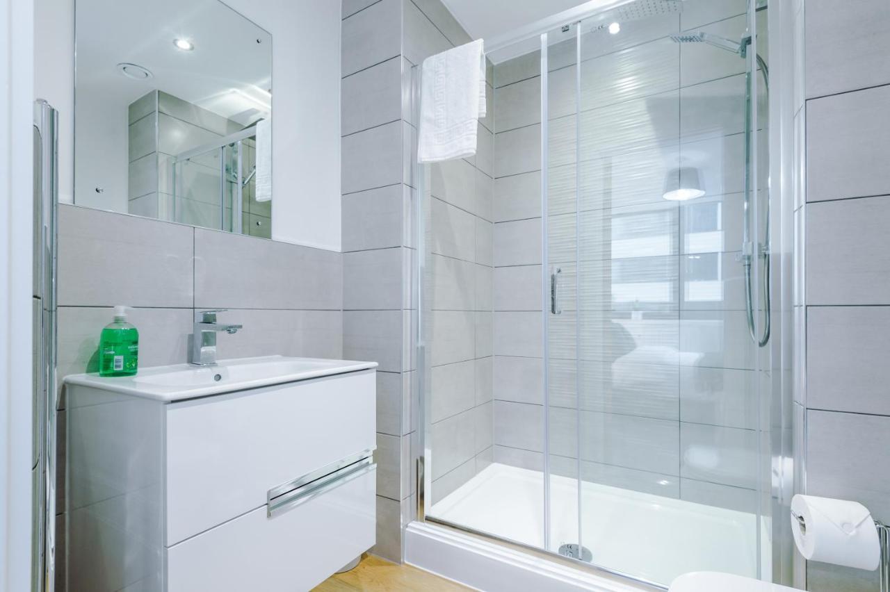 New! Stylish 2-Bed Apartment In Manchester By 53 Degrees Property - Amazing Location, Ideal For Small Groups - Sleeps 4! Exterior foto